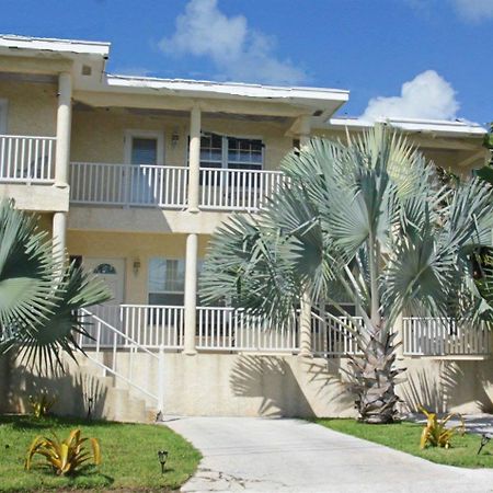 Sapphire Garden Townhouses George Town Exterior photo